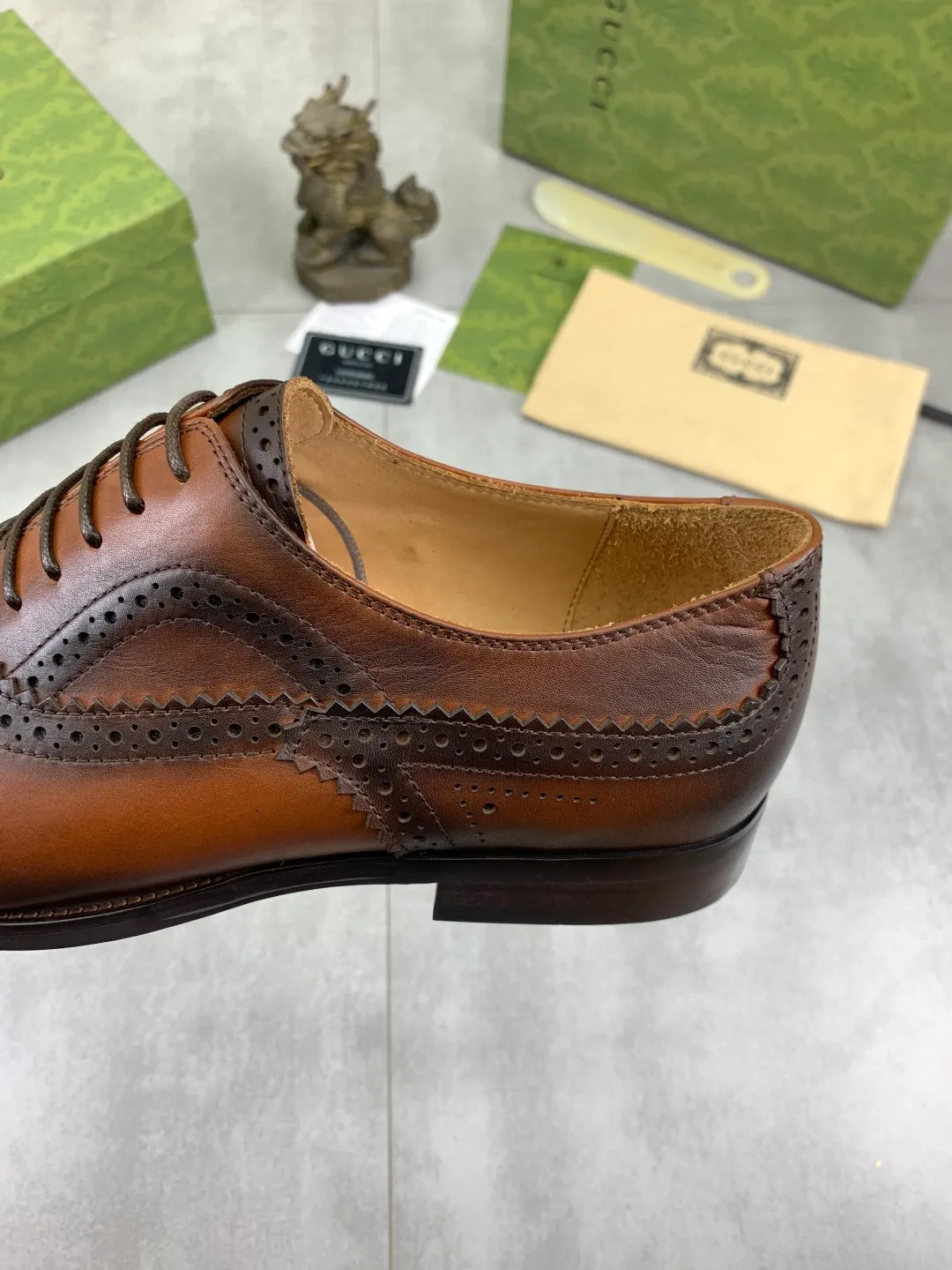 Men's men's shoes 💰P640 [New style] Water dyed cowhide 💰💎💎💎 [Gucci] GUCCI high-end men's formal business leather shoes, original order 1:1! Original imported high-end open-edge beaded calfskin, original metal buckle, imported first-layer cowhide lining for feet. Original high-end outsole, men's shoe size: 39-44 (45 customized) black and brown colors available